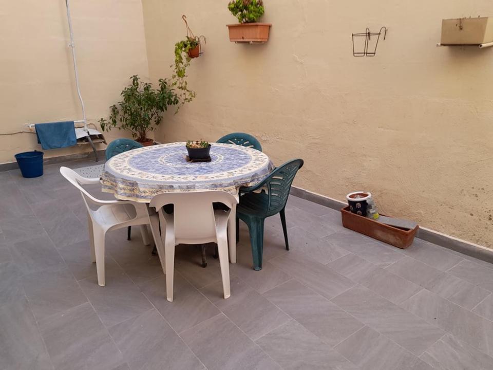 Dynesty B&B Birżebbuġa Exterior foto